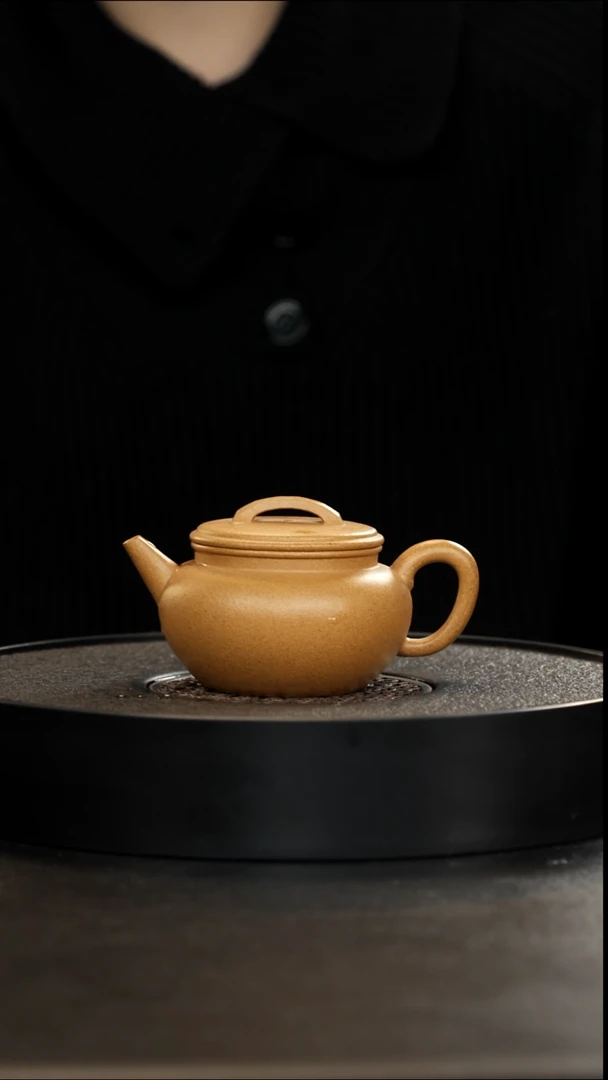 茶壶段泥全手工老宕口黄金段玉瓦175cc
