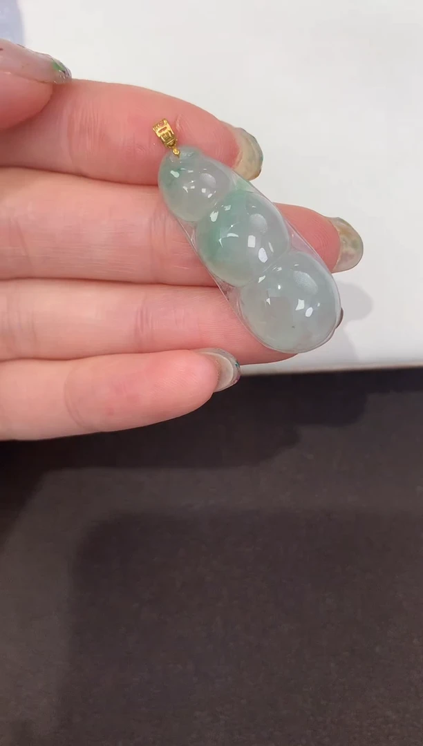 颈饰18K金镶嵌翡翠 天然缅甸A货翡翠