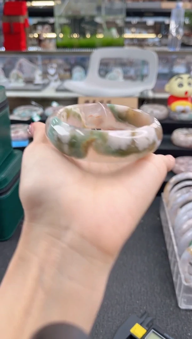 未镶嵌手镯石英质玉瑾圈口（赠品镯心）