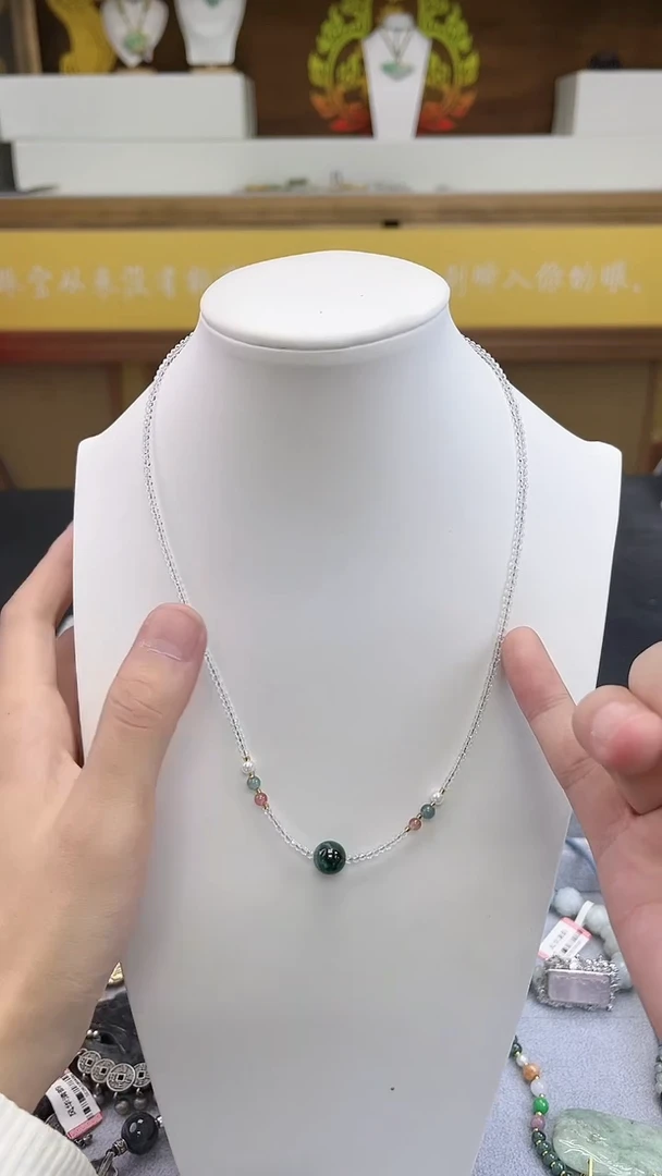 颈饰未镶嵌翡翠单颗翡翠锁骨项链