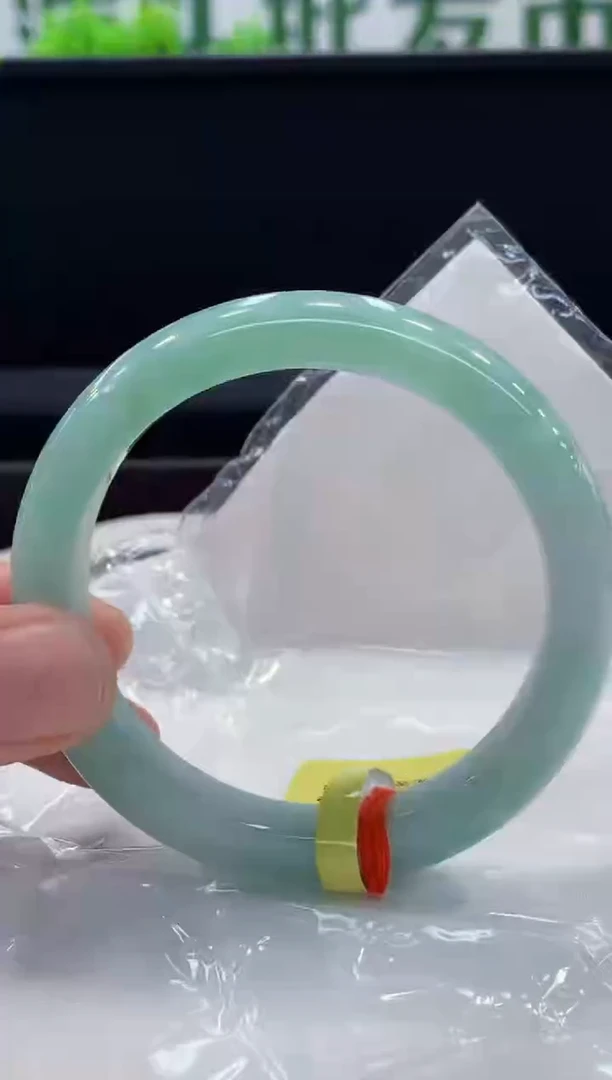 未镶嵌手镯翡翠翡翠手镯