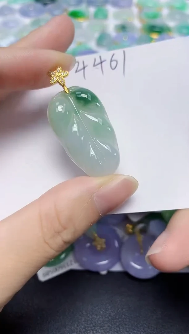 翡翠未镶嵌颈饰天然缅甸翡翠A货