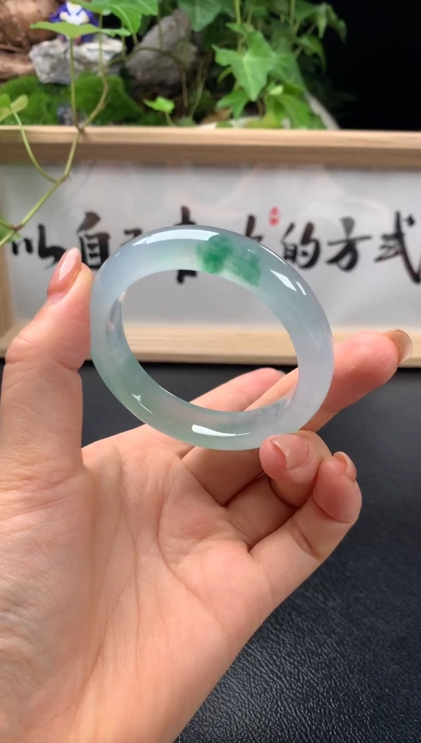 未镶嵌手镯翡翠婷**~翡翠冰飘花正圈51+
