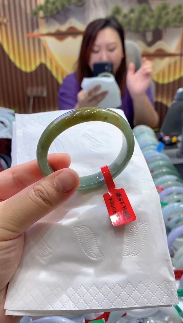 翡翠手镯未镶嵌00004489