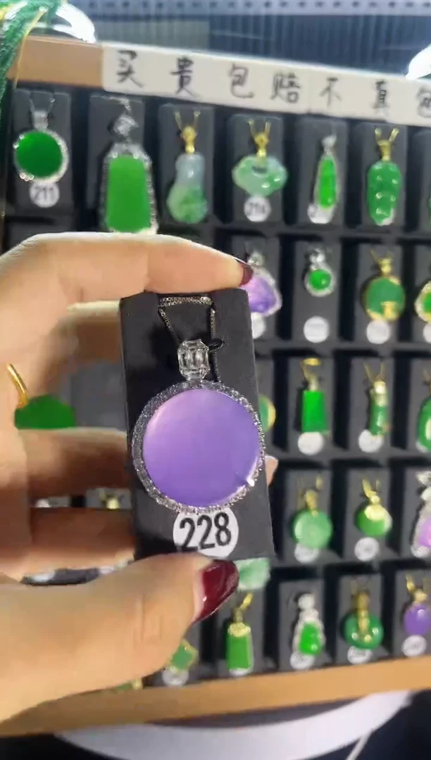 【闪购商品】翡翠耳饰银S925镶嵌228...