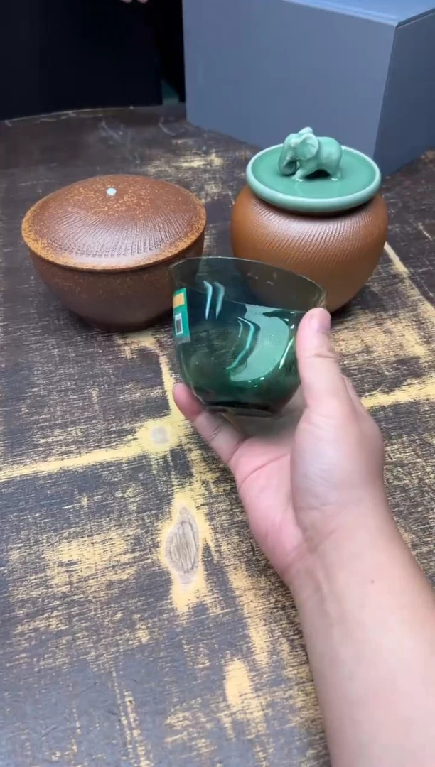 羊*人魏小玻水滴公道杯（墨绿）