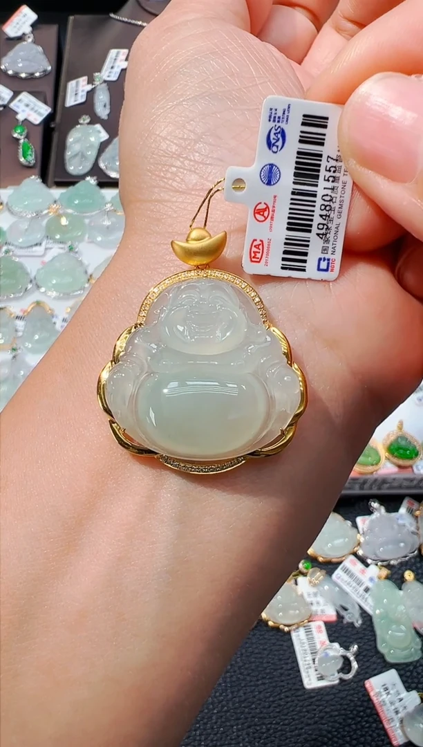 吊坠(不含链)18K金镶嵌翡翠佛公吊坠1557