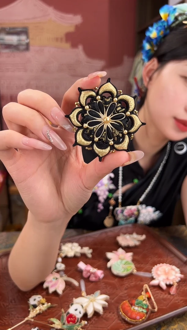 刺绣苏绣世家非遗手工（胸针）