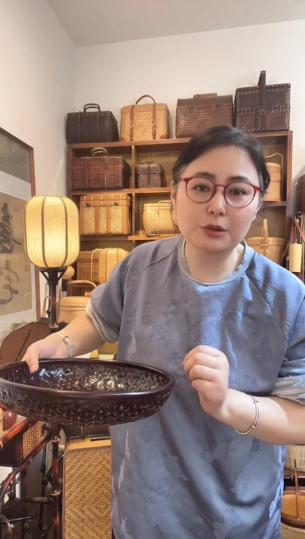 竹编复古镂空圆筐