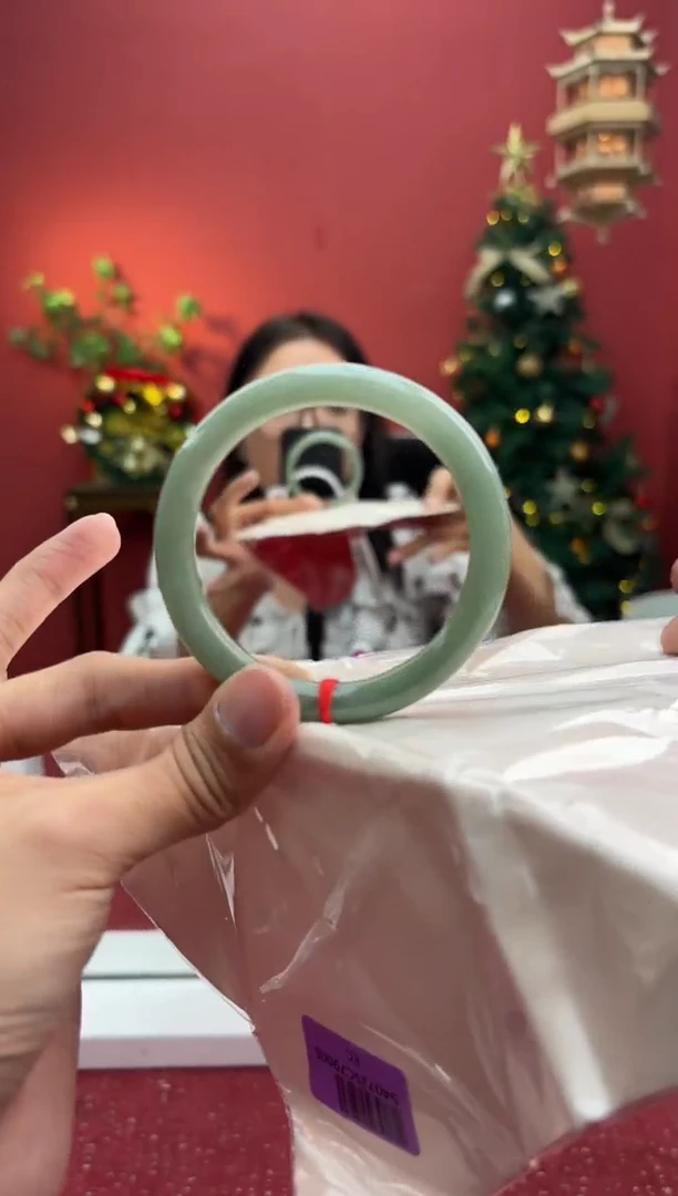 未镶嵌手镯（圆镯）翡翠翡翠手镯5