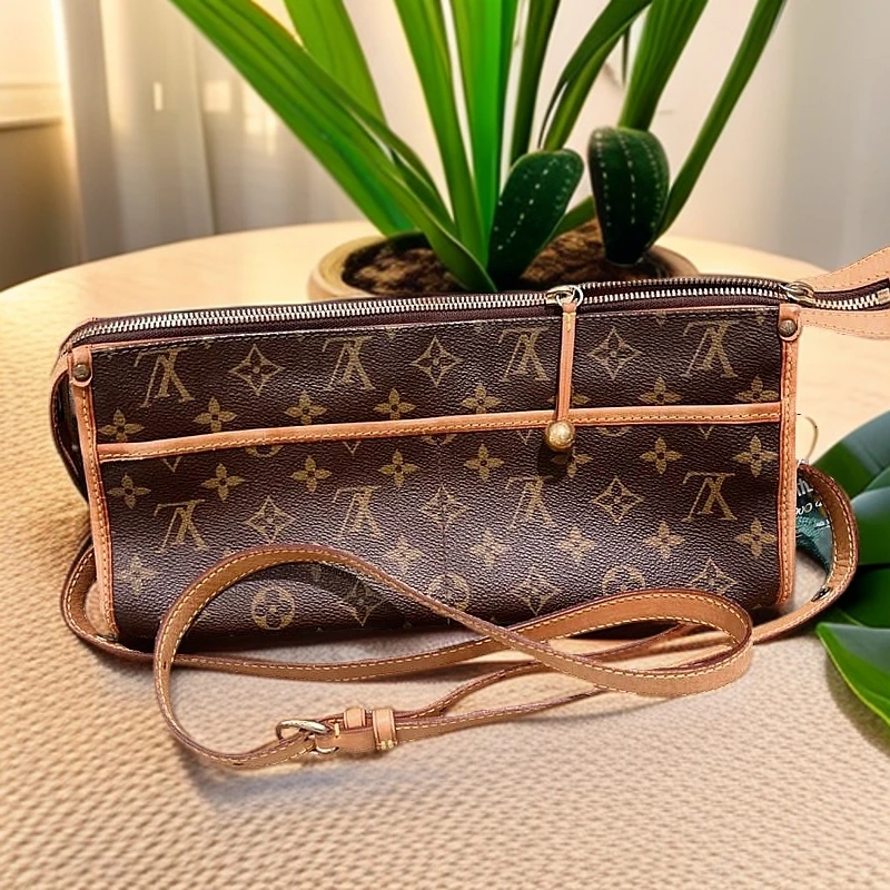 95新 LouisVuitton/路易威登 老花金球三角包1141 4224