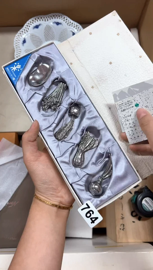 瓷片L*+764中古商品谨慎参拍