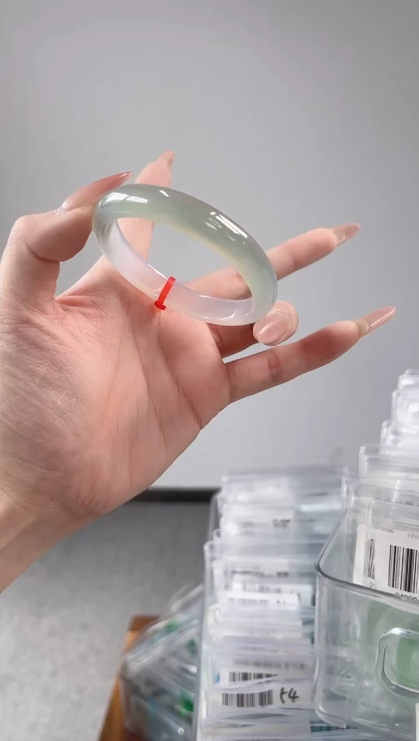 玛瑙/玉髓手镯未镶嵌54-55圈