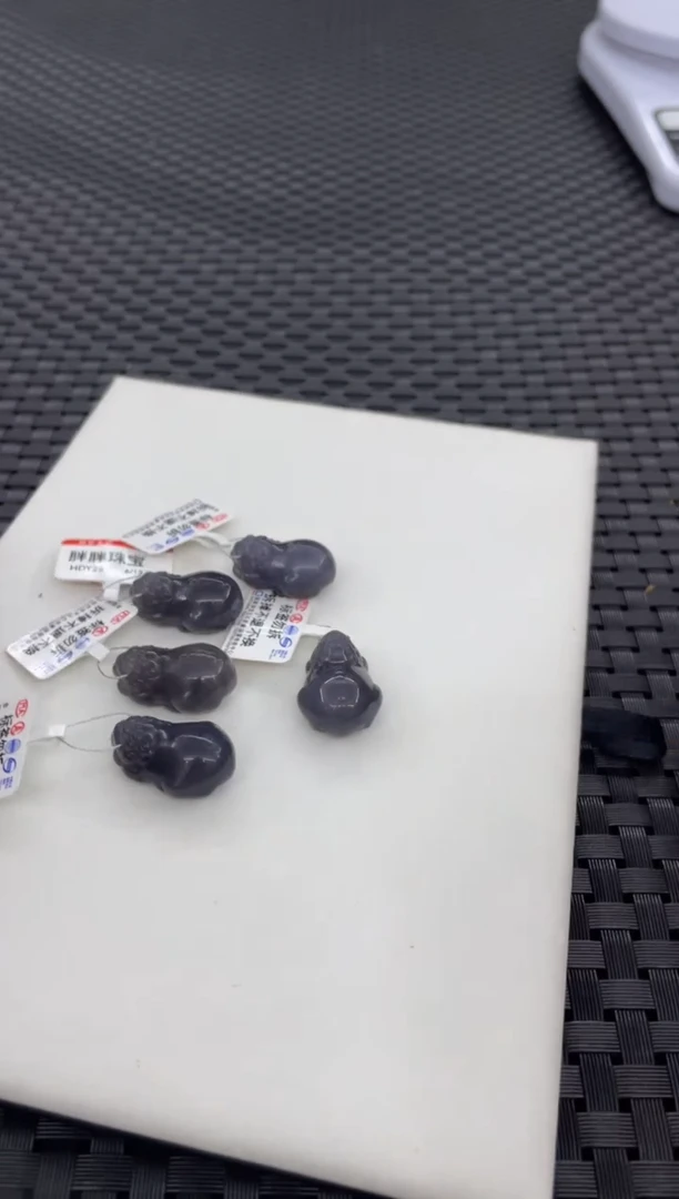 和田玉未镶嵌颈饰貔貅 （多样性发一件）HDY25