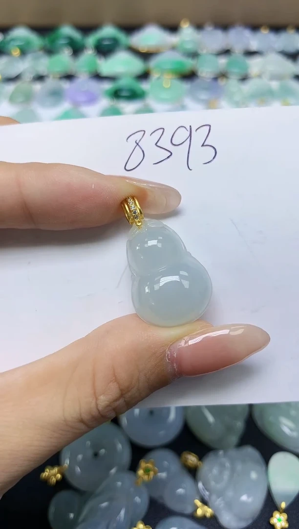 翡翠未镶嵌颈饰 天然缅甸翡翠A货