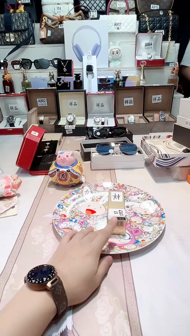 瓷片瓷器 库房到期 全部地板价@@1