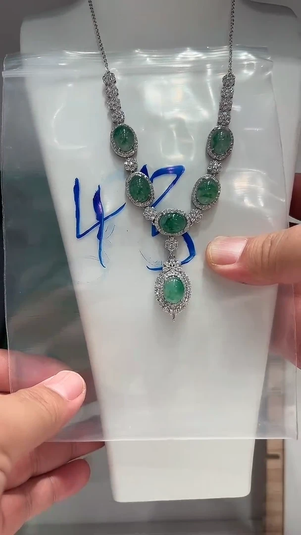 石英质玉（非洲翠）手链合金爱***️4号