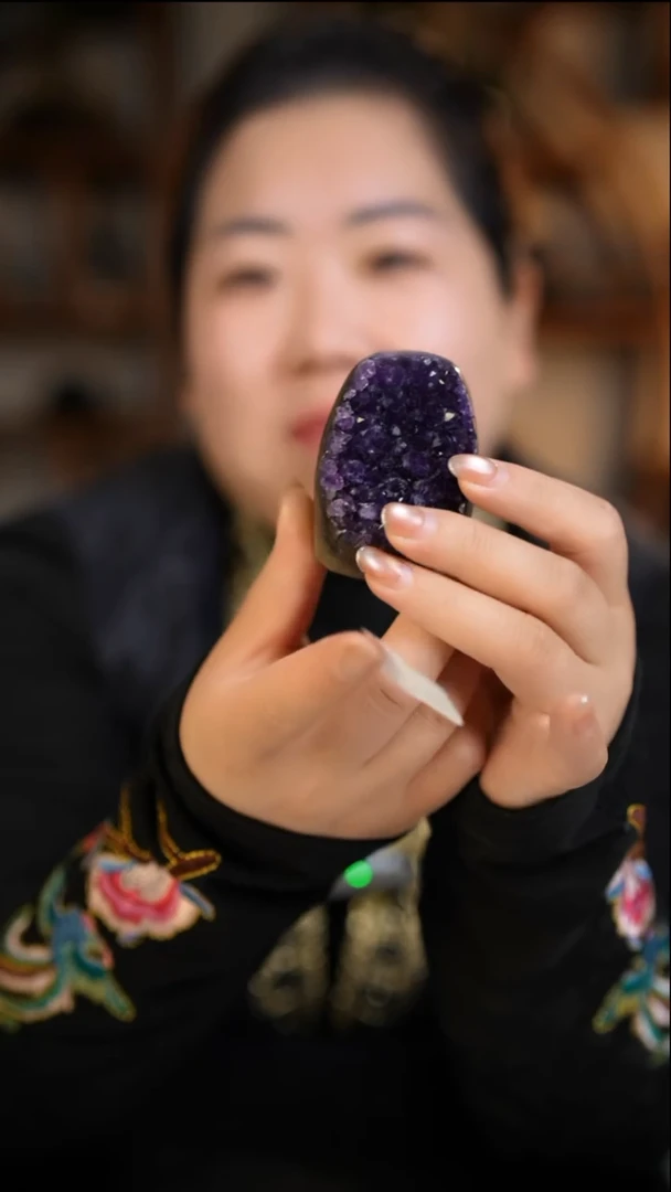 未镶嵌珠宝半成品水晶紫晶洞D627