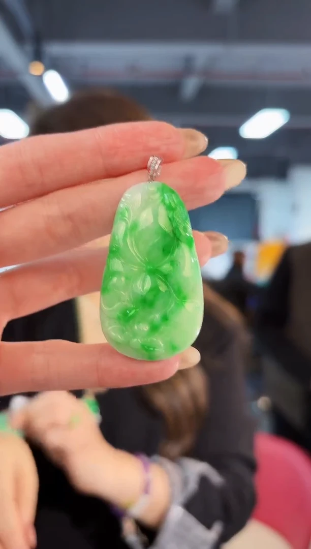 【闪购商品】翡翠颈饰18K金镶嵌缅料A货/支持复检/一件