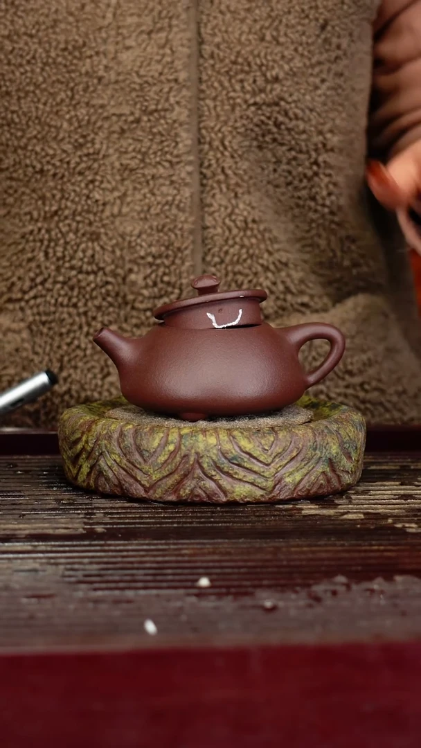 宜兴原矿紫砂壶茶壶宜兴原矿紫砂壶茶壶150C