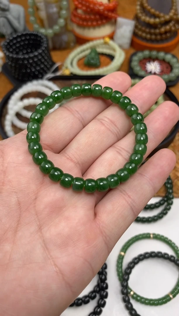 颈饰未镶嵌和田玉手串