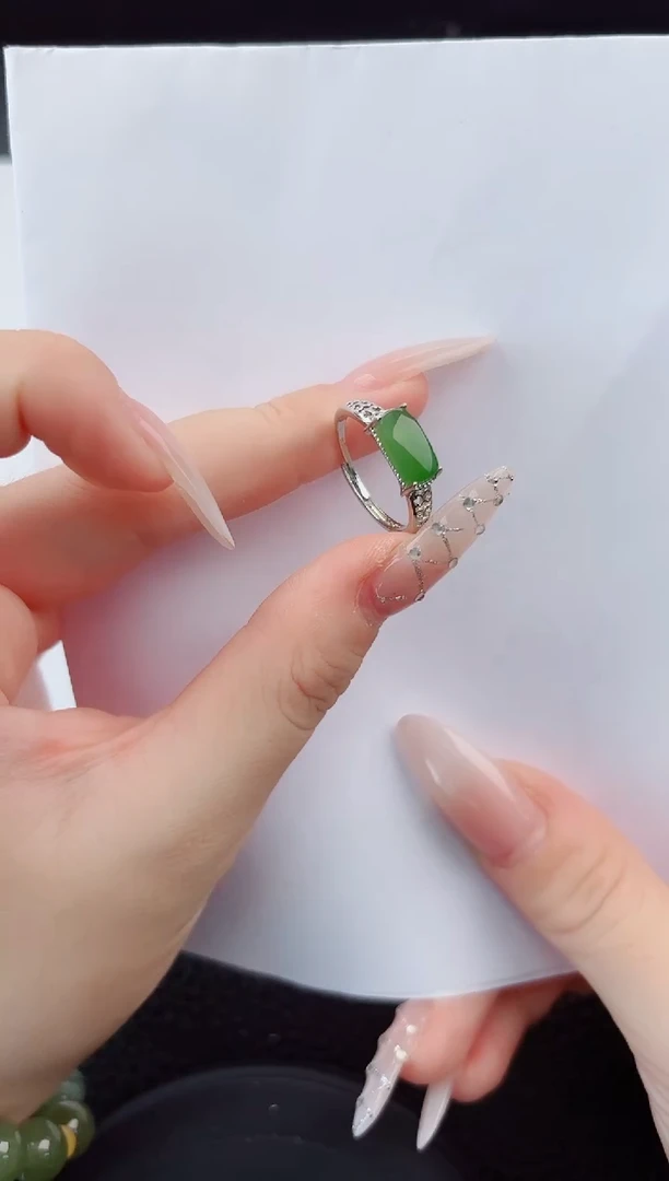 未镶嵌戒指和田玉嗨购微色差T