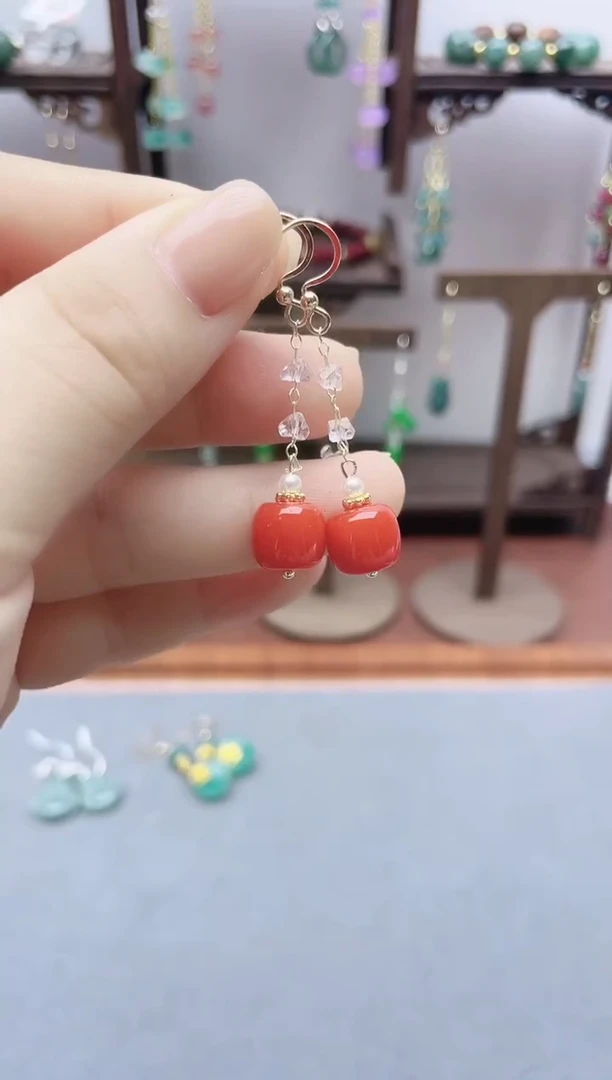 银S925镶嵌南红玛瑙耳饰241000