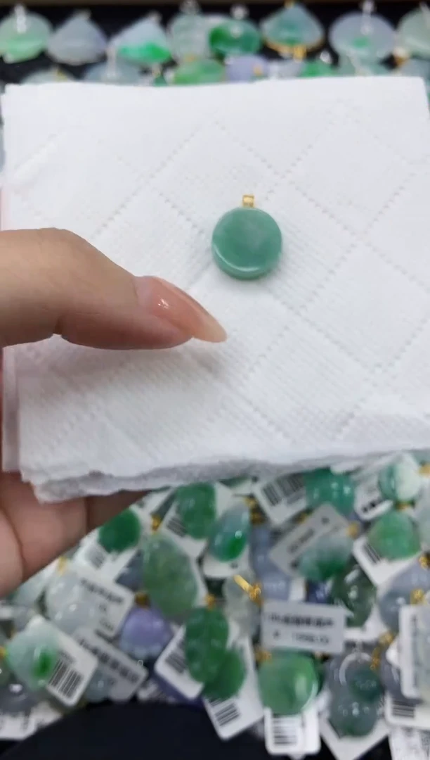 颈饰未镶嵌翡翠11111111111