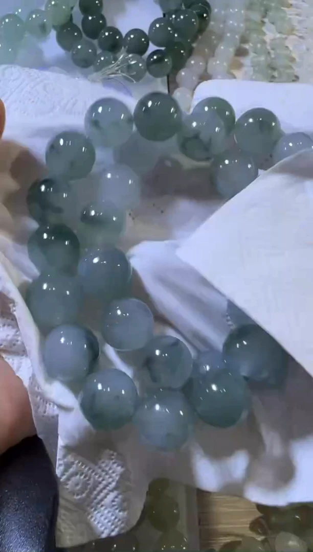 未镶嵌定制翡翠手串