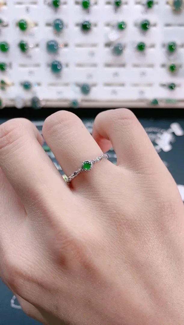 【闪购商品】翡翠戒指银S925镶嵌天然翡翠