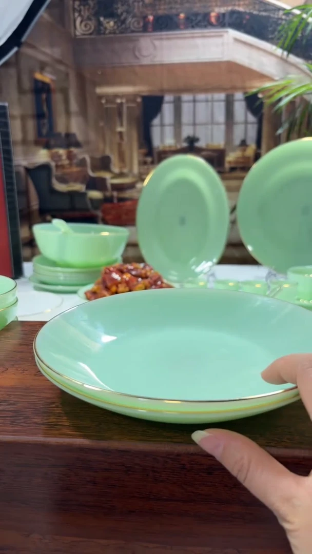 【闪购商品】... 8英寸深盘4个  玉瓷【贝美】