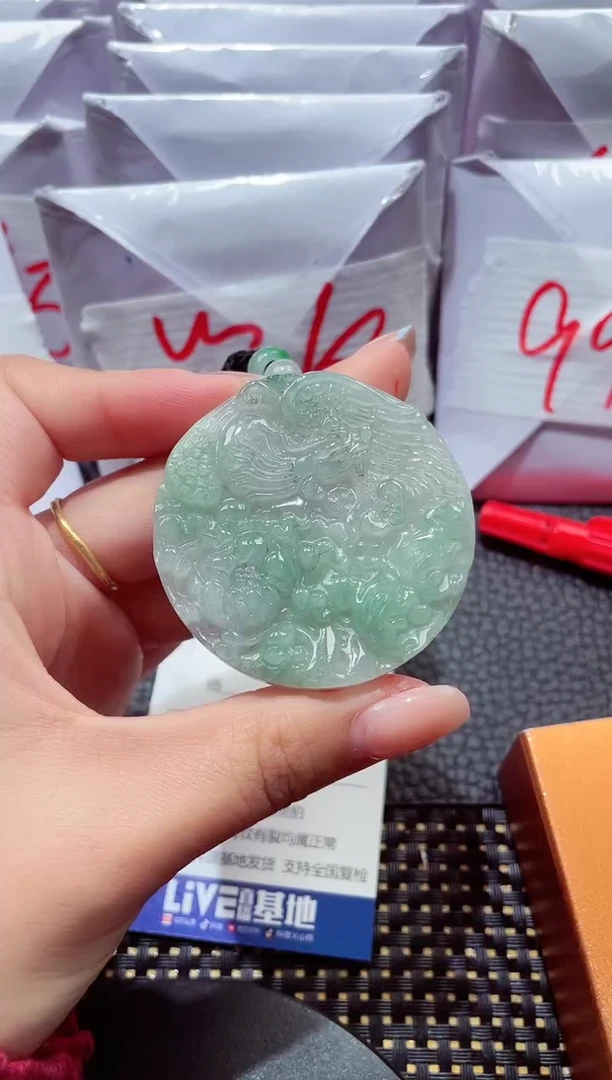 颈饰未镶嵌翡翠7