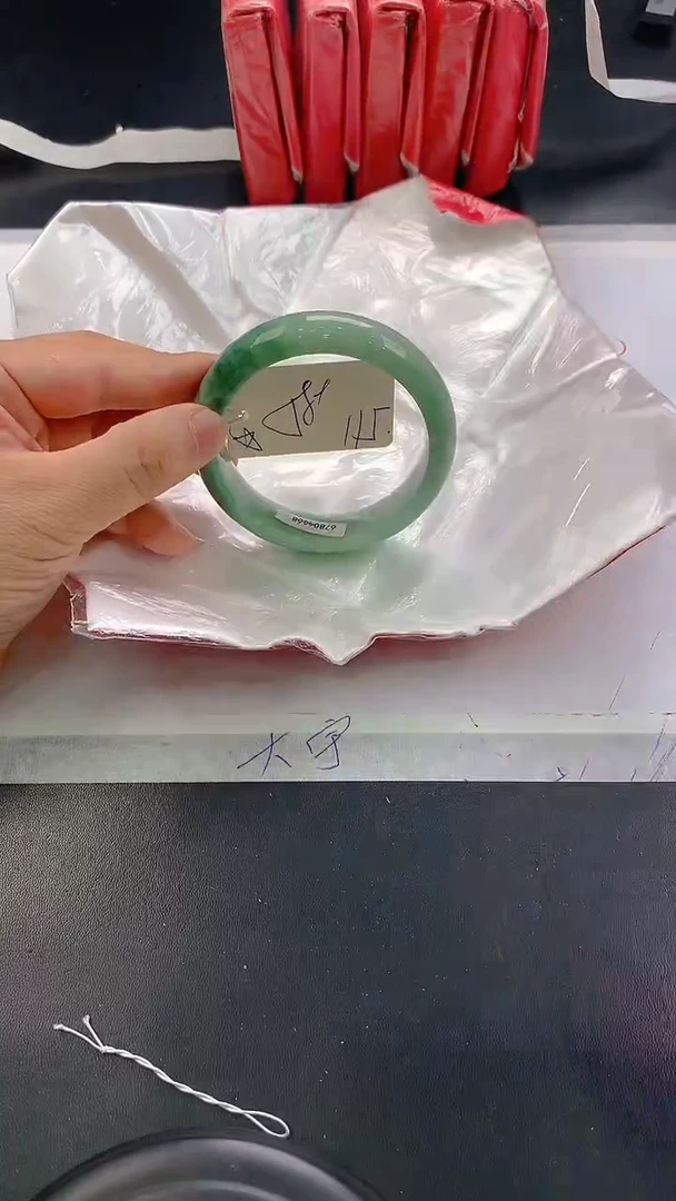 未镶嵌手镯翡翠115