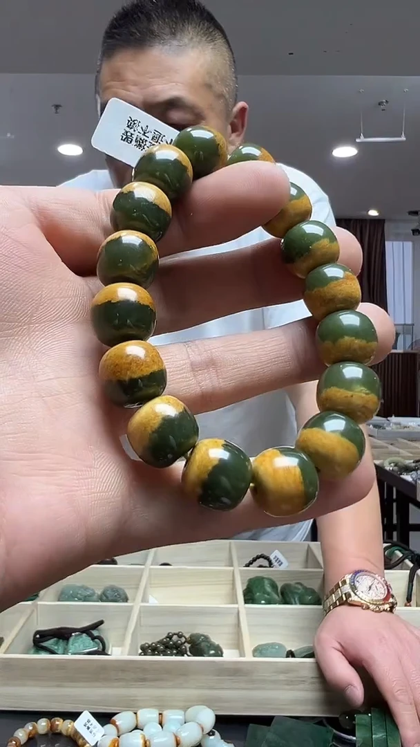 未镶嵌手链透闪石质玉老型-多样性发货其中发一