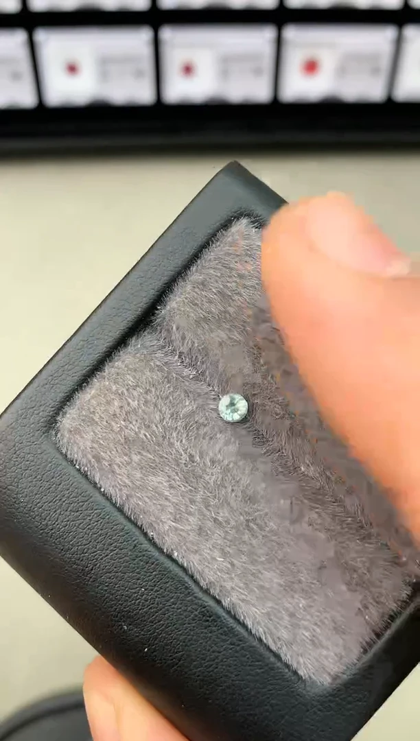 【闪购商品】定制蓝宝石裸石未镶嵌0.26ct 兰卡老烧蓝宝石