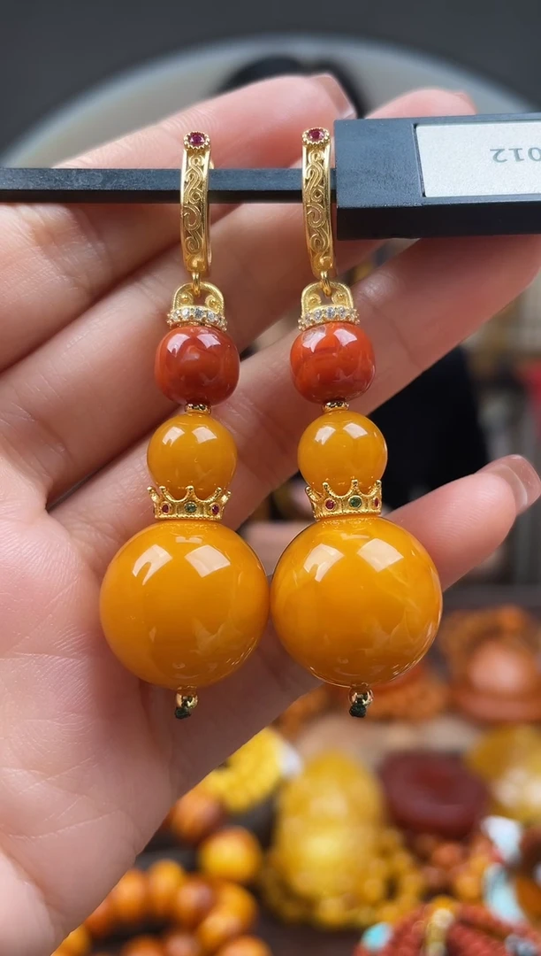 【闪购商品】琥珀裸石未镶嵌首饰 假1赔4 （多样性发货1件