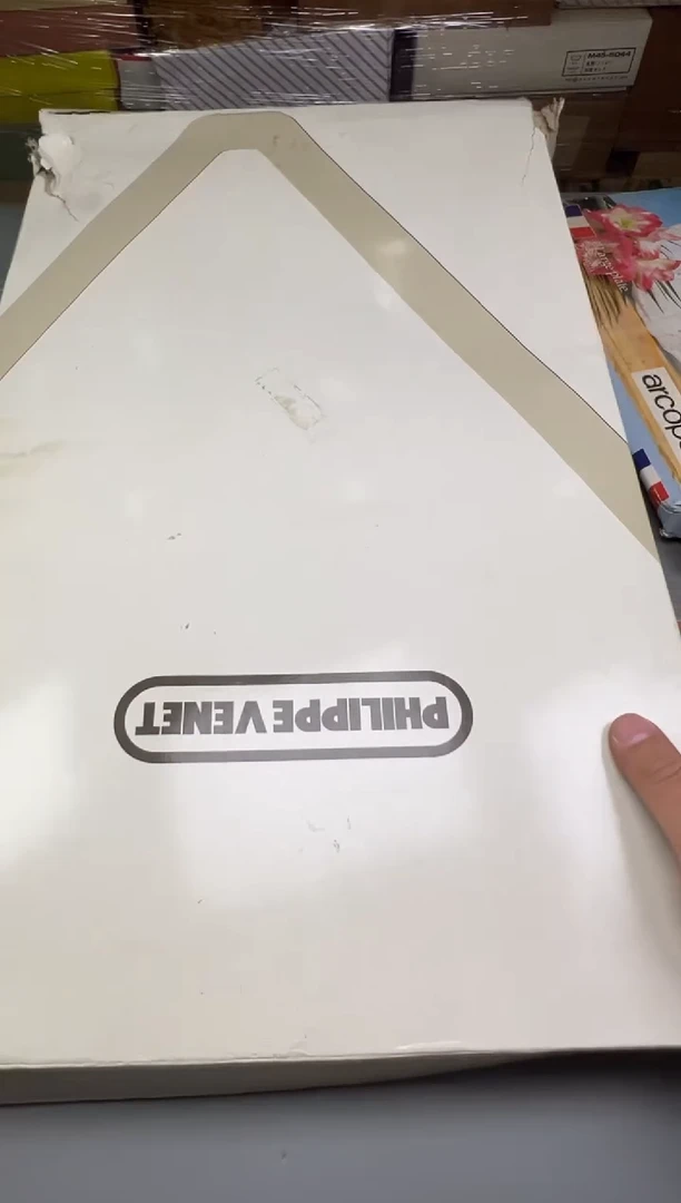 瓷片小**蝶407中古产品，默认微瑕，碰瓷社感谢您的支持~