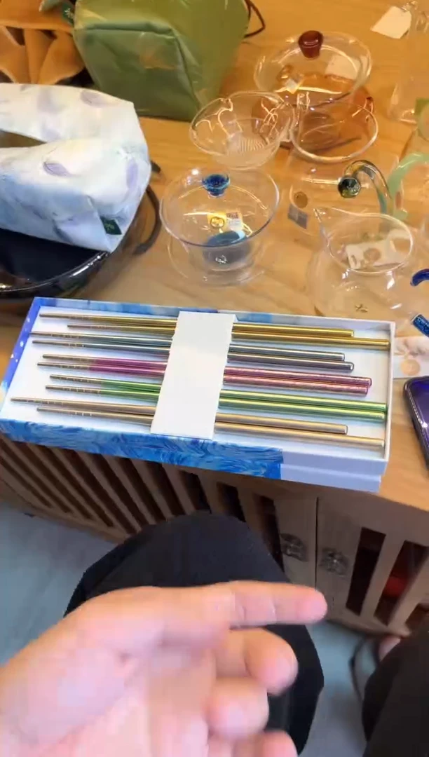 禾器/钛筷子。。。。