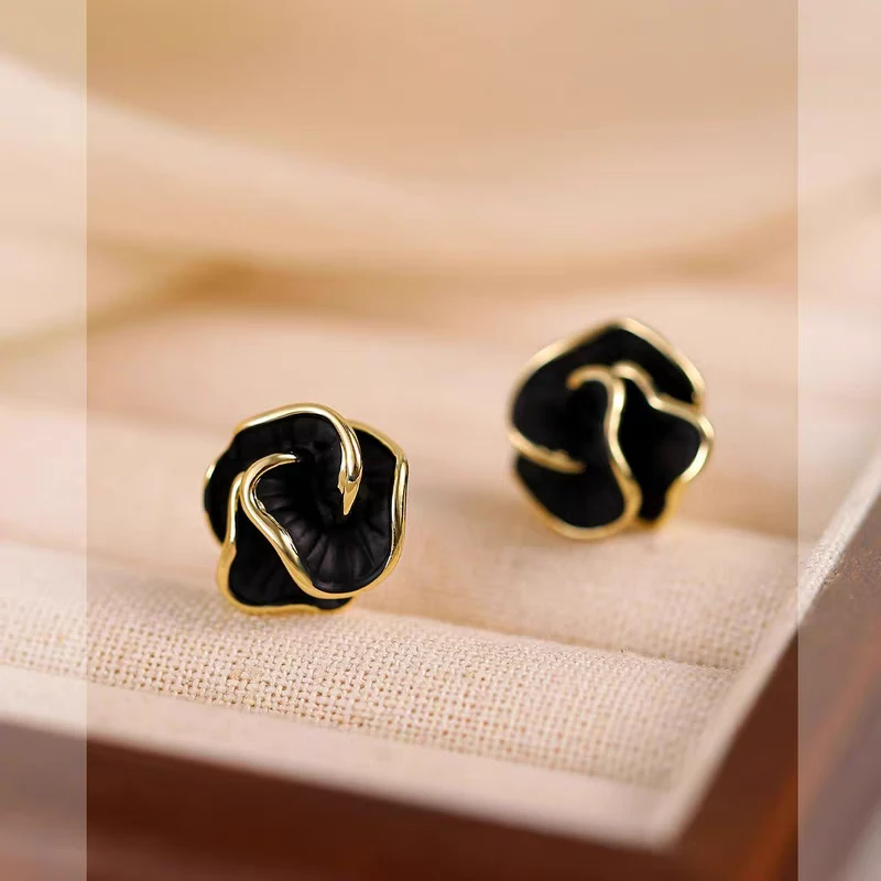 铜合金耳饰 126黑色山茶花耳钉女 2025新款手工珐琅彩滴油耳饰