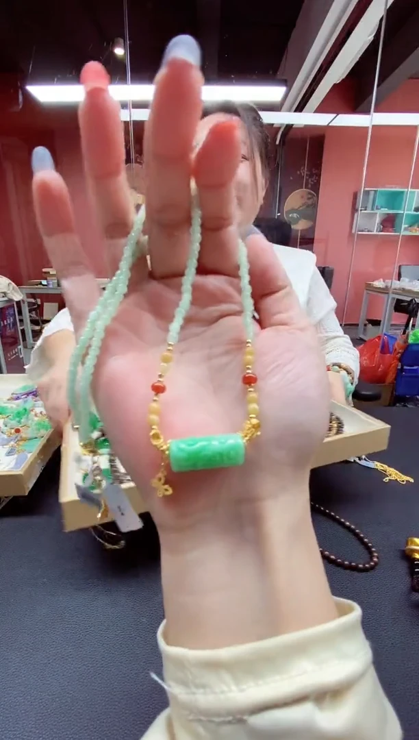 颈饰未镶嵌翡翠翡翠吊坠