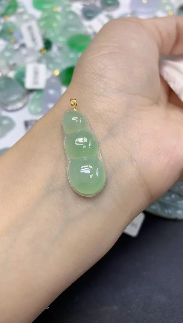 颈饰18K金镶嵌翡翠天然缅甸翡翠A货百元以上9元证书费自理