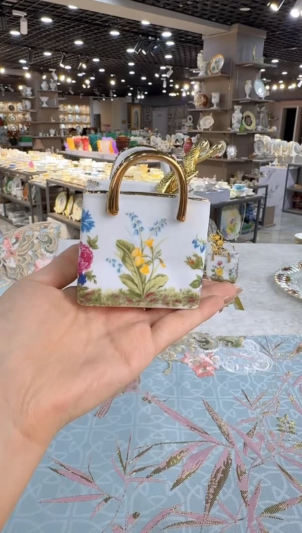 骨瓷米多家中古瓷器如图所示1