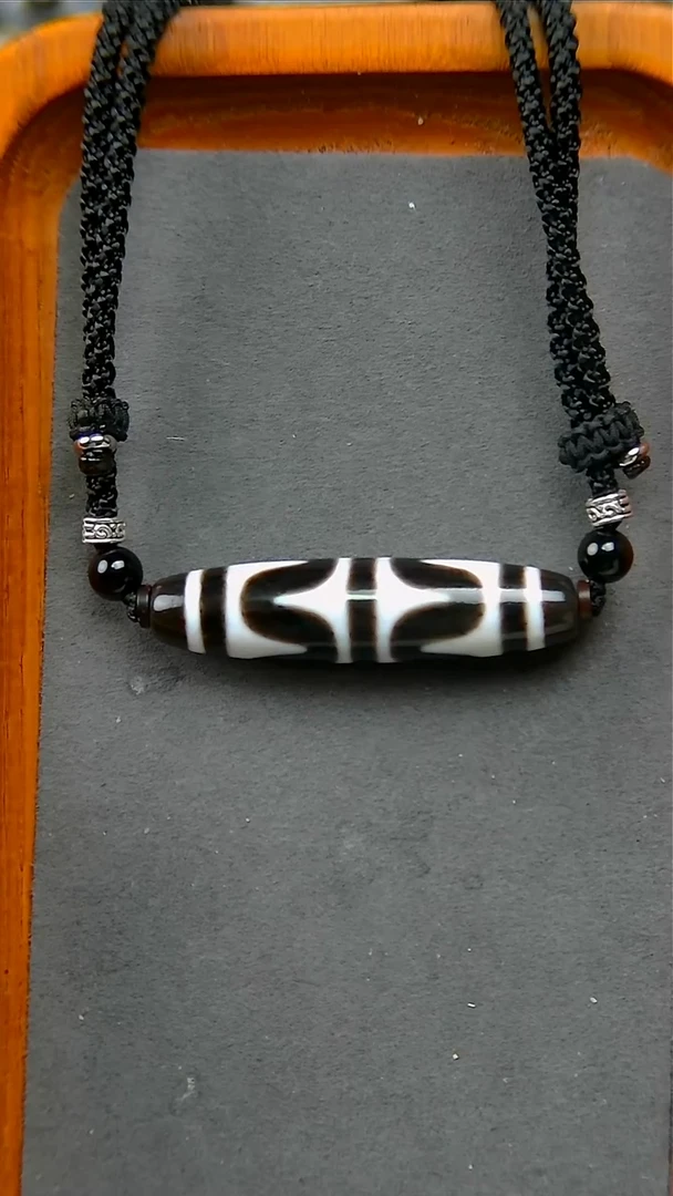 【闪购商品】玛瑙/玉髓珠宝半成品未镶嵌上肯超顶黑白牙12*48