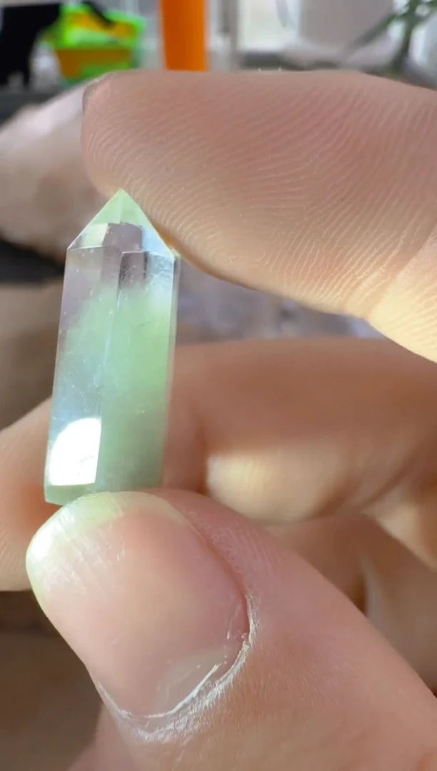 未镶嵌珠宝半成品水晶一****e瑞，水晶