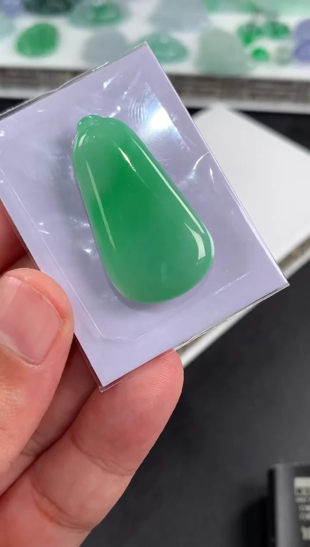 未镶嵌定制翡翠翡翠