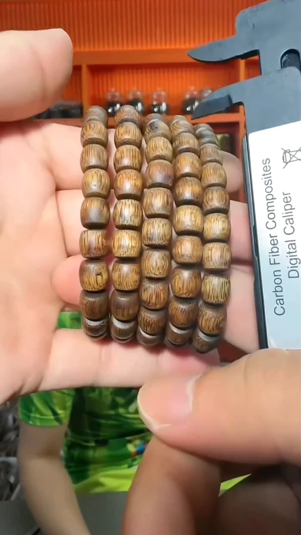 沉香手串147号单圈红土0.8多样性发一