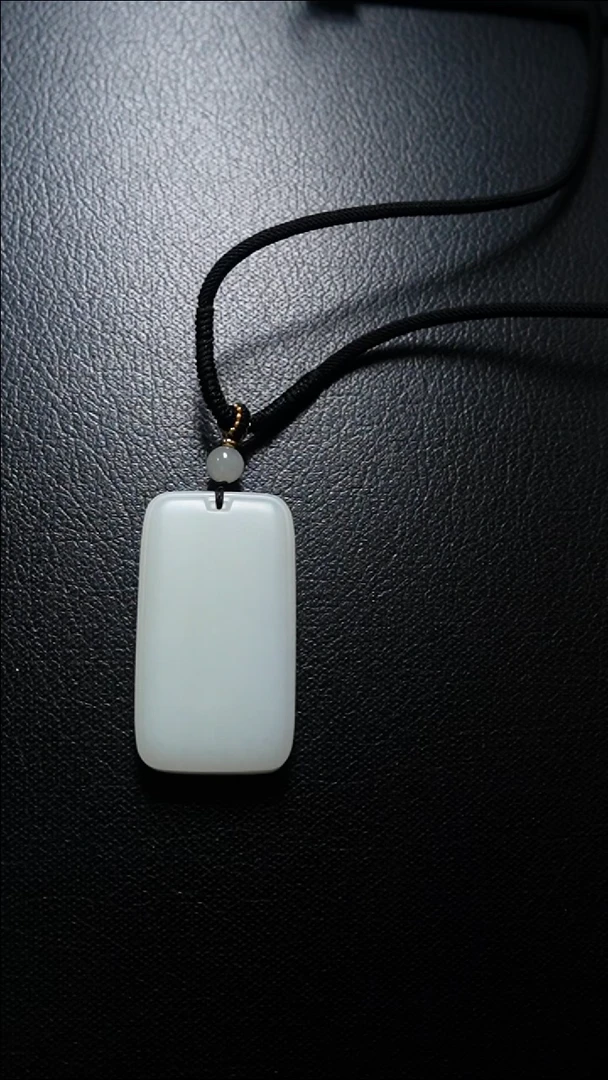 【闪购商品】和田玉颈饰未镶嵌无事牌