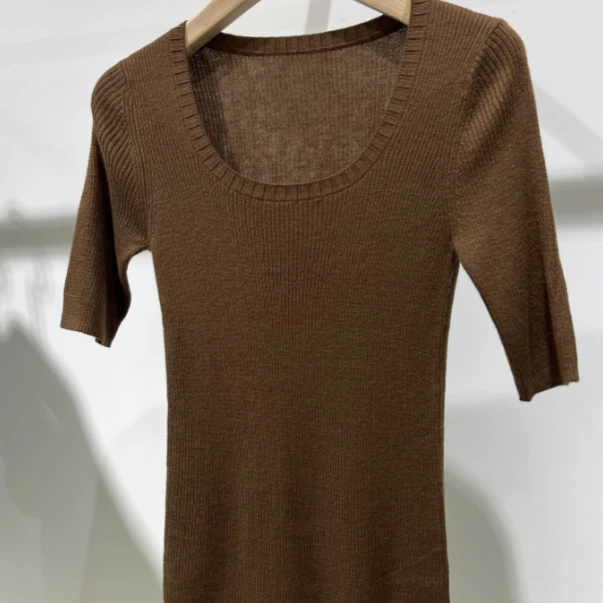 帮老板娘搬仓，618初昕衣服找新家计划 十二生肖幸福T”针织衫