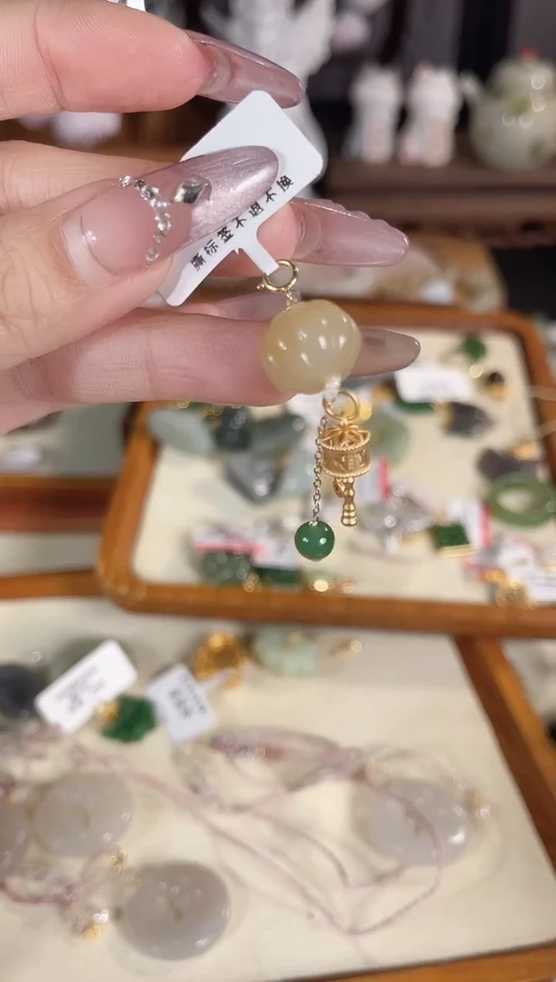 吊坠(不含链)银S925镶嵌和田玉多样性发其一孤品默认微瑕