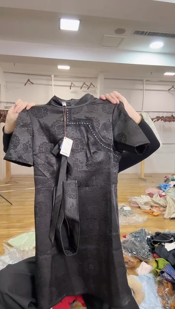 裙子 M 105斤以里